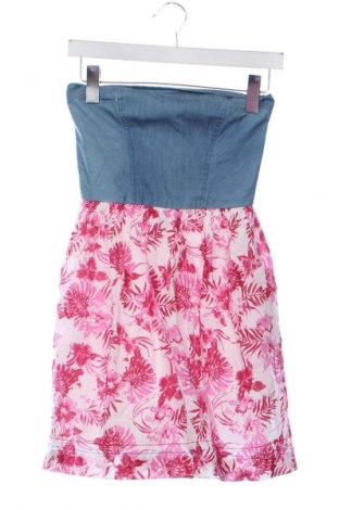 Рокля Hilfiger Denim, Размер XS, Цвят Многоцветен, Цена 107,99 лв.