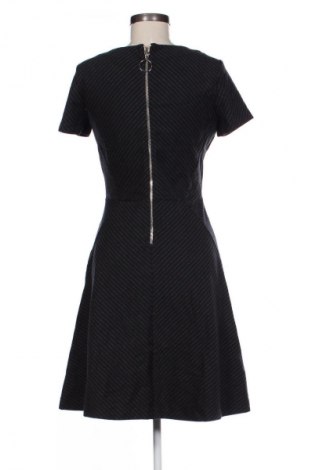 Šaty  Hugo Boss, Velikost S, Barva Vícebarevné, Cena  3 349,00 Kč