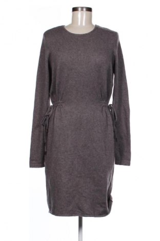 Rochie Mohito, Mărime M, Culoare Gri, Preț 62,99 Lei