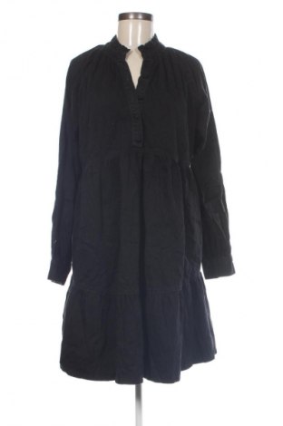 Kleid New Look, Größe L, Farbe Schwarz, Preis 42,99 €