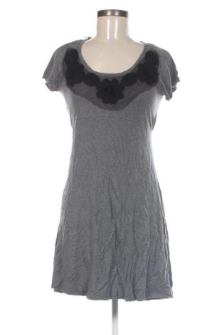 Kleid Next, Größe M, Farbe Grau, Preis 33,99 €