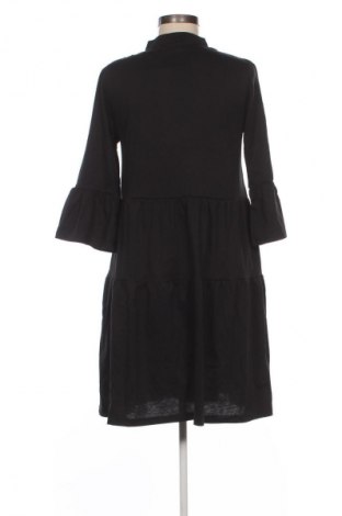 Kleid Novila, Größe M, Farbe Schwarz, Preis 31,99 €