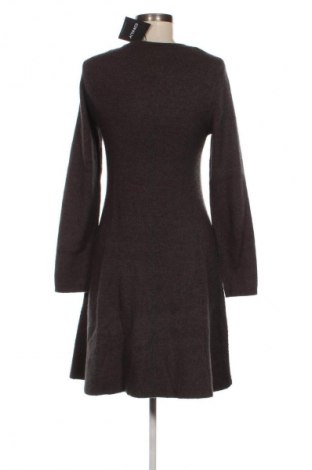 Ruha Only Necessities, Méret M, Szín Zöld, Ár 29 089 Ft