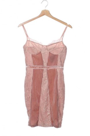 Kleid Pretty Little Thing, Größe S, Farbe Beige, Preis 20,99 €