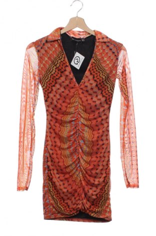 Sukienka Pretty Little Thing, Rozmiar XS, Kolor Kolorowy, Cena 95,99 zł