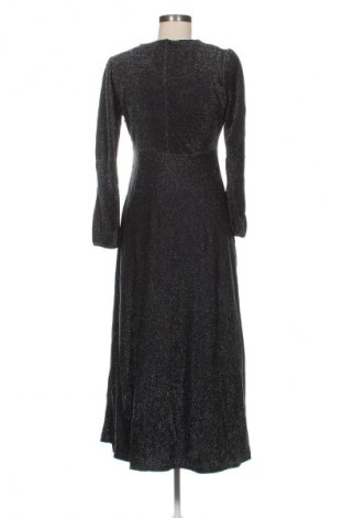 Kleid Puane, Größe L, Farbe Silber, Preis 33,99 €