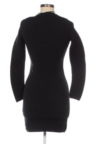 Rochie Pull&Bear, Mărime M, Culoare Negru, Preț 77,10 Lei