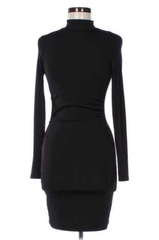 Φόρεμα Pull&Bear, Μέγεθος M, Χρώμα Μαύρο, Τιμή 18,99 €