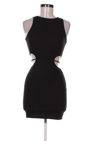 Φόρεμα Pull&Bear, Μέγεθος S, Χρώμα Μαύρο, Τιμή 18,99 €