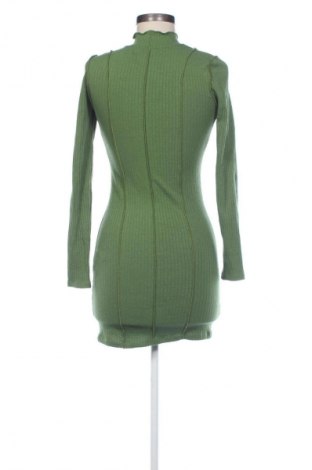 Ruha Pull&Bear, Méret S, Szín Zöld, Ár 5 699 Ft
