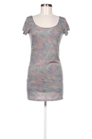 Kleid Romeo & Juliet, Größe M, Farbe Mehrfarbig, Preis 24,27 €