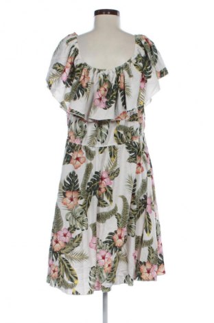 Φόρεμα SHEIN, Μέγεθος 4XL, Χρώμα Πολύχρωμο, Τιμή 18,99 €