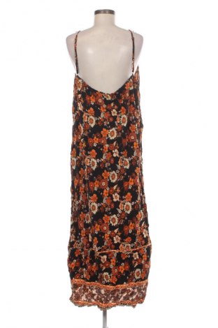 Sukienka SHEIN, Rozmiar 4XL, Kolor Kolorowy, Cena 95,99 zł