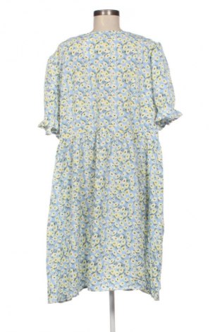 Sukienka SHEIN, Rozmiar 3XL, Kolor Kolorowy, Cena 95,99 zł