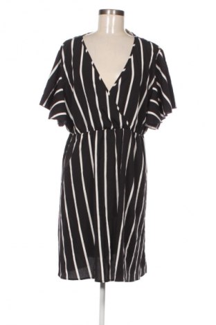 Kleid SHEIN, Größe XXL, Farbe Mehrfarbig, Preis 20,99 €