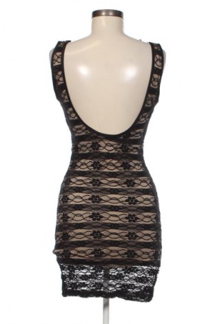Rochie Sakura, Mărime S, Culoare Multicolor, Preț 78,99 Lei