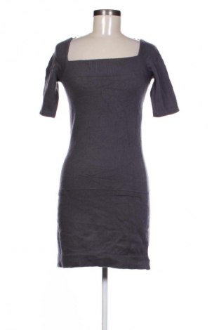 Kleid Sisley, Größe M, Farbe Grau, Preis 56,99 €
