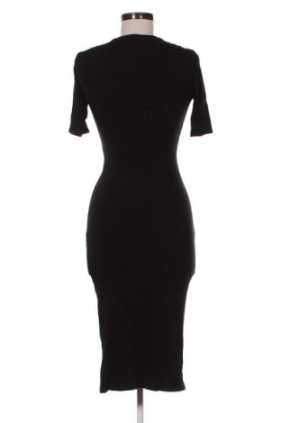 Kleid Stradivarius, Größe S, Farbe Schwarz, Preis 13,99 €