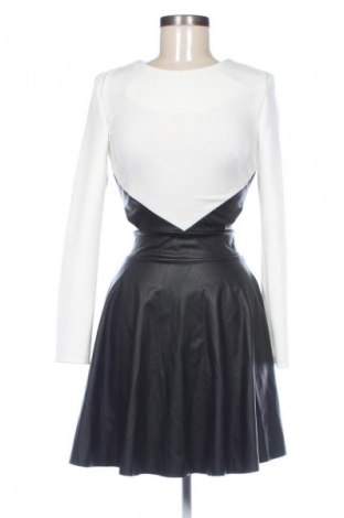 Kleid Styled In Italy, Größe S, Farbe Mehrfarbig, Preis € 14,83