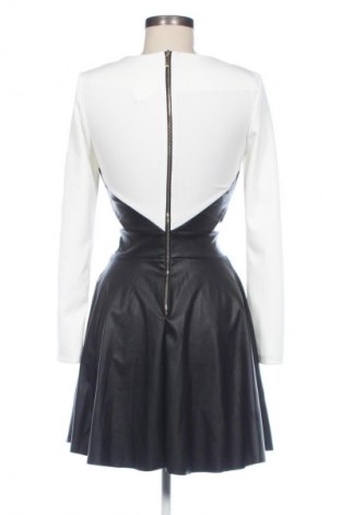 Kleid Styled In Italy, Größe S, Farbe Mehrfarbig, Preis € 14,83