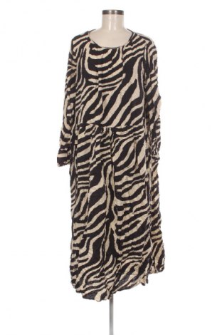 Φόρεμα Unbranded, Μέγεθος XXL, Χρώμα Πολύχρωμο, Τιμή 13,99 €