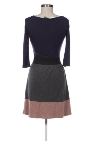 Kleid Unbranded, Größe S, Farbe Mehrfarbig, Preis 14,71 €