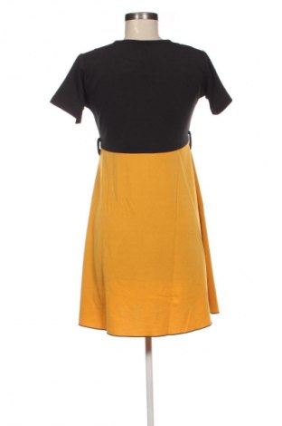 Kleid Unbranded, Größe M, Farbe Mehrfarbig, Preis 31,99 €