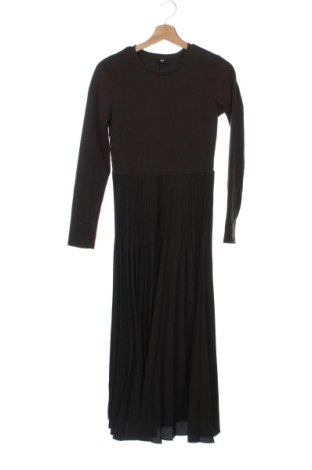 Kleid Uniqlo, Größe XS, Farbe Grün, Preis 33,99 €