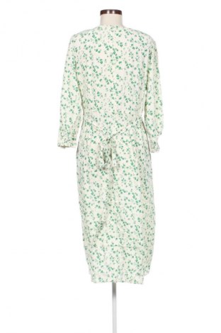Kleid Uniqlo, Größe XL, Farbe Mehrfarbig, Preis 24,35 €