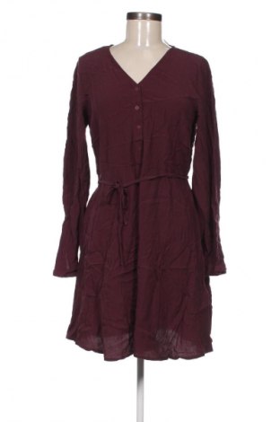 Rochie VILA, Mărime M, Culoare Roșu, Preț 91,99 Lei