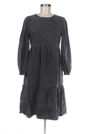 Šaty  Vero Moda, Velikost S, Barva Šedá, Cena  319,00 Kč
