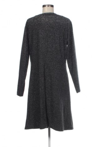Kleid Yessica, Größe L, Farbe Silber, Preis 20,99 €