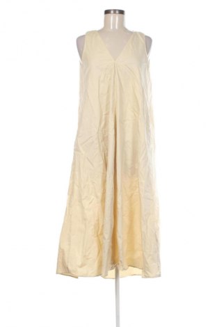 Rochie Zara, Mărime S, Culoare Bej, Preț 110,99 Lei