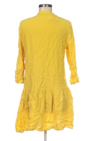 Rochie Zara, Mărime L, Culoare Galben, Preț 115,99 Lei