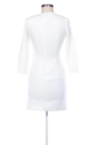Kleid Zara, Größe S, Farbe Weiß, Preis € 13,74