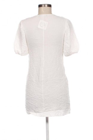 Kleid Zara, Größe S, Farbe Weiß, Preis 18,99 €