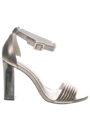 Sandalen Capelli, Größe 38, Farbe Grau, Preis 47,02 €