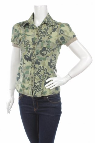 Γυναικείο πουκάμισο Bershka, Μέγεθος M, Χρώμα Πράσινο, Τιμή 12,37 €