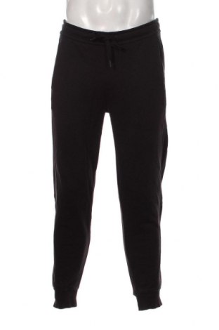 Pantaloni trening de bărbați Calvin Klein, Mărime M, Culoare Negru, Preț 269,74 Lei