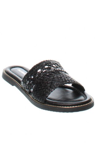 Papuci Salamander, Mărime 37, Culoare Negru, Preț 273,78 Lei