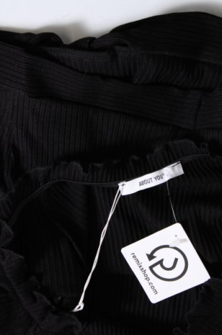 Дамска блуза About You, Размер S, Цвят Черен, Цена 16,10 лв.
