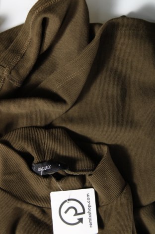 Дамска блуза Answear, Размер S, Цвят Зелен, Цена 9,03 лв.