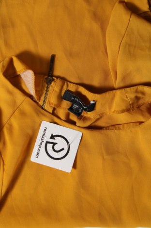 Γυναικεία μπλούζα Atmosphere, Μέγεθος S, Χρώμα Κίτρινο, Τιμή 5,25 €