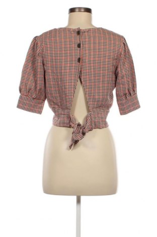 Γυναικεία μπλούζα Bershka, Μέγεθος S, Χρώμα Πολύχρωμο, Τιμή 5,10 €