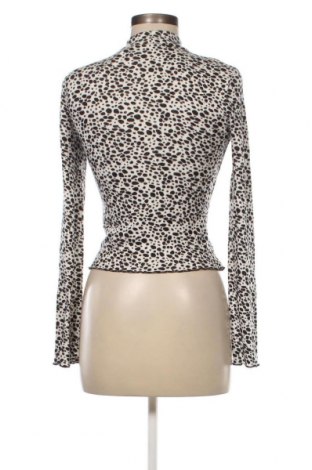 Γυναικεία μπλούζα Bershka, Μέγεθος S, Χρώμα Πολύχρωμο, Τιμή 2,35 €