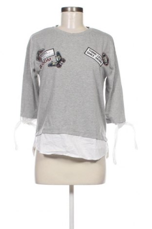 Damen Shirt Bershka, Größe M, Farbe Grau, Preis 4,67 €