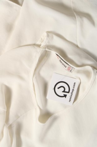 Дамска блуза Bershka, Размер S, Цвят Бял, Цена 9,76 лв.