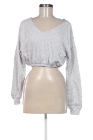 Damen Shirt Bershka, Größe S, Farbe Grau, Preis € 13,22