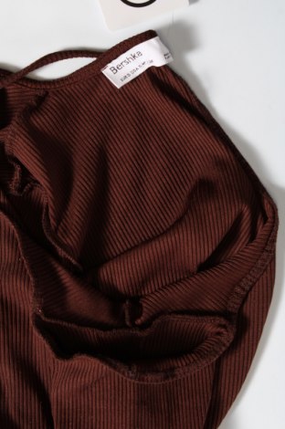 Дамска блуза Bershka, Размер S, Цвят Кафяв, Цена 3,04 лв.