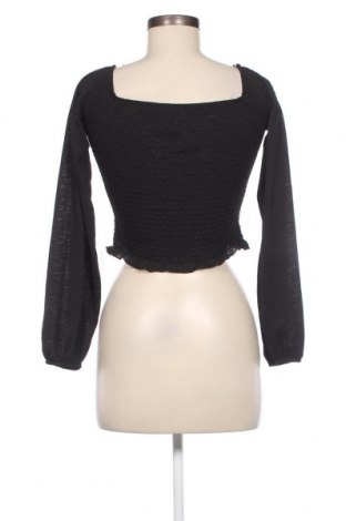 Γυναικεία μπλούζα Bershka, Μέγεθος S, Χρώμα Μαύρο, Τιμή 2,35 €